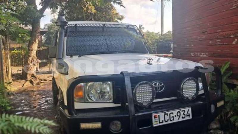 Big with watermark toyota hiace east sepik wewak 8170