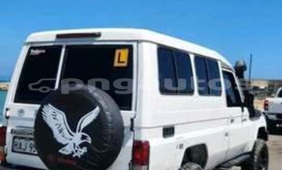 Buy Used Toyota RAV4 Other Car in Wewak in East Sepik Buy Used Toyota RAV4 Other Car in Wewak in East Sepik