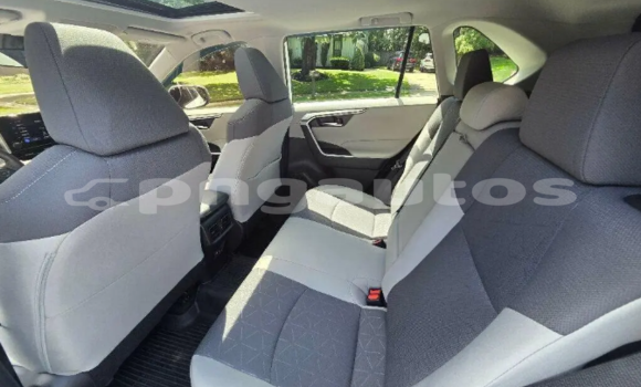 Buy Used Toyota RAV4 White Car in Alotau in Milne Bay Buy Used Toyota RAV4 White Car in Alotau in Milne Bay