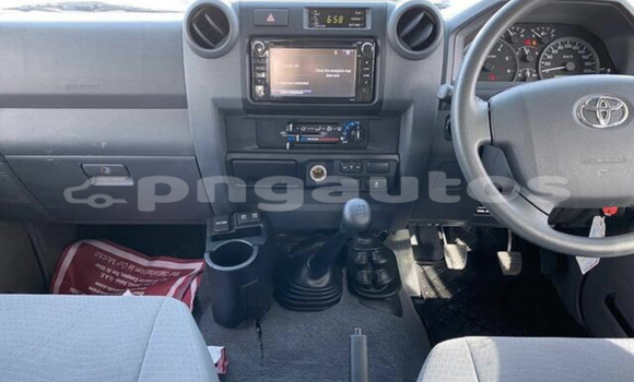 Buy Used Toyota Land Cruiser Black Car in Lae in Morobe Buy Used Toyota Land Cruiser Black Car in Lae in Morobe