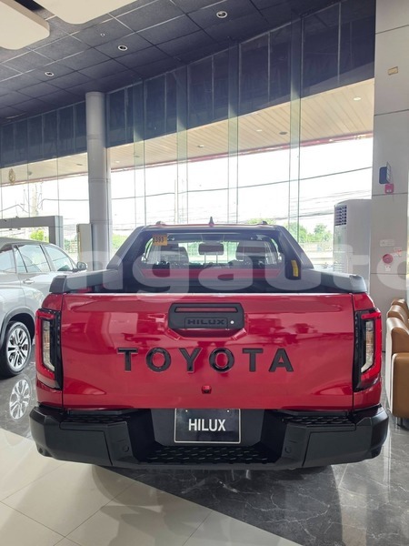 Big with watermark toyota hilux east new britain pomio 8200