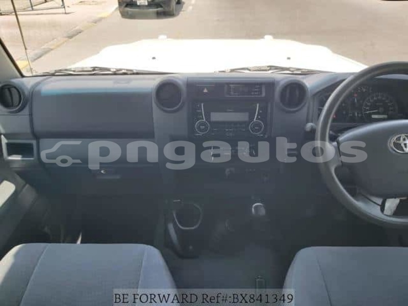 Big with watermark toyota land cruiser madang madang 8231