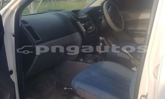 Buy Used Ford Ranger White Car in Port Moresby in National Capital District Buy Used Ford Ranger White Car in Port Moresby in National Capital District