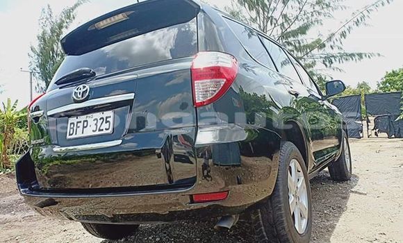 Acheter Occasion Voiture Toyota Vanguard Noir à Port Moresby, National Capital District Acheter Occasion Voiture Toyota Vanguard Noir à Port Moresby, National Capital District