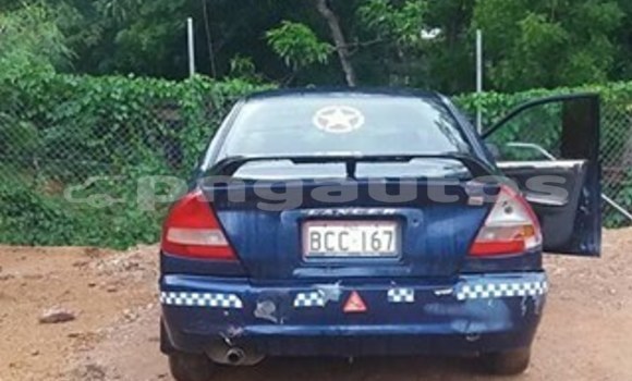 Acheter Occasion Voiture Mitsubishi Lancer Bleu à Port Moresby, National Capital District Acheter Occasion Voiture Mitsubishi Lancer Bleu à Port Moresby, National Capital District