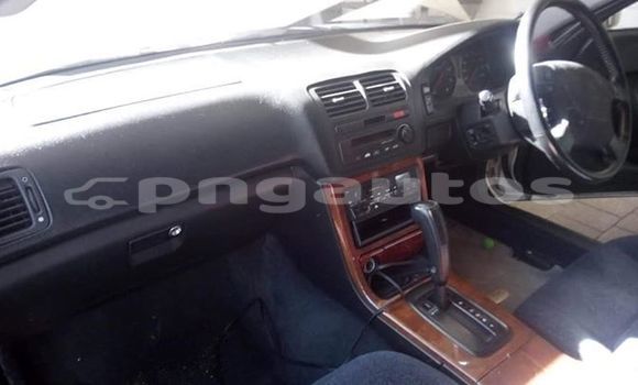 Acheter Occasion Voiture Honda Legend Blanc à Port Moresby, National Capital District Acheter Occasion Voiture Honda Legend Blanc à Port Moresby, National Capital District