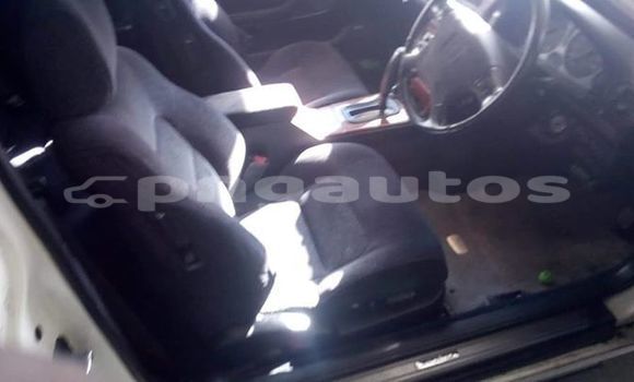 Acheter Occasion Voiture Honda Legend Blanc à Port Moresby, National Capital District Acheter Occasion Voiture Honda Legend Blanc à Port Moresby, National Capital District