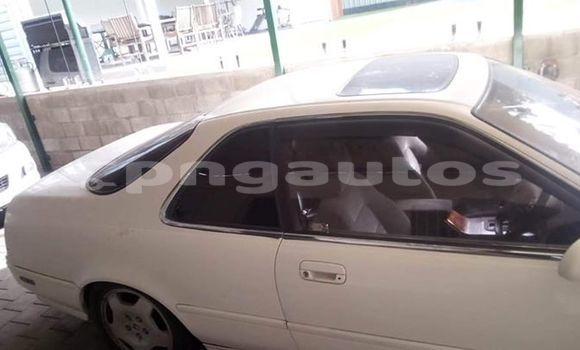 Acheter Occasion Voiture Honda Legend Blanc à Port Moresby, National Capital District Acheter Occasion Voiture Honda Legend Blanc à Port Moresby, National Capital District