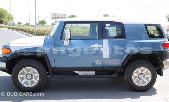 Buy Import Toyota FJ Cruiser Blue Car in Import - Dubai in Enga Buy Import Toyota FJ Cruiser Blue Car in Import - Dubai in Enga