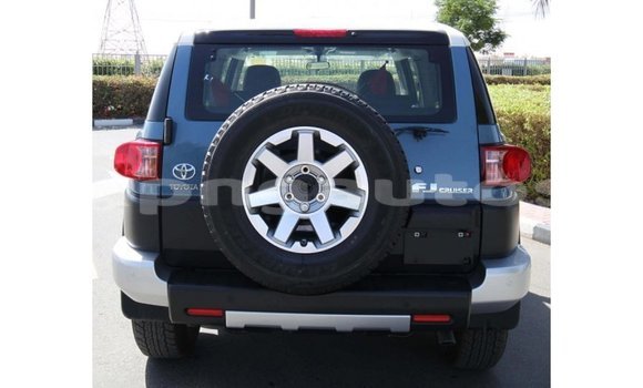 Buy Import Toyota FJ Cruiser Blue Car in Import - Dubai in Enga Buy Import Toyota FJ Cruiser Blue Car in Import - Dubai in Enga