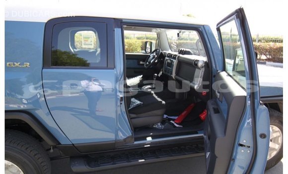 Buy Import Toyota FJ Cruiser Blue Car in Import - Dubai in Enga Buy Import Toyota FJ Cruiser Blue Car in Import - Dubai in Enga