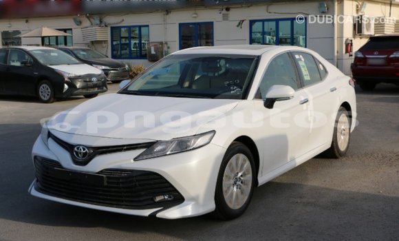 Buy Import Toyota Camry White Car in Import - Dubai in Enga Buy Import Toyota Camry White Car in Import - Dubai in Enga
