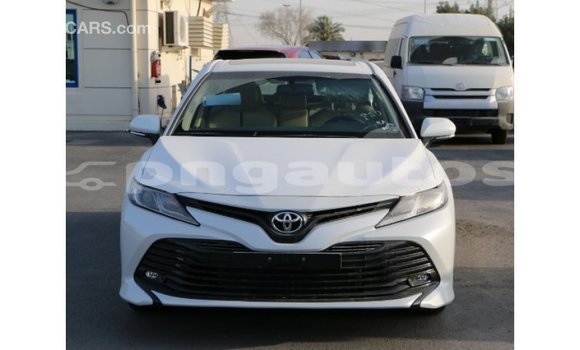 Buy Import Toyota Camry White Car in Import - Dubai in Enga Buy Import Toyota Camry White Car in Import - Dubai in Enga