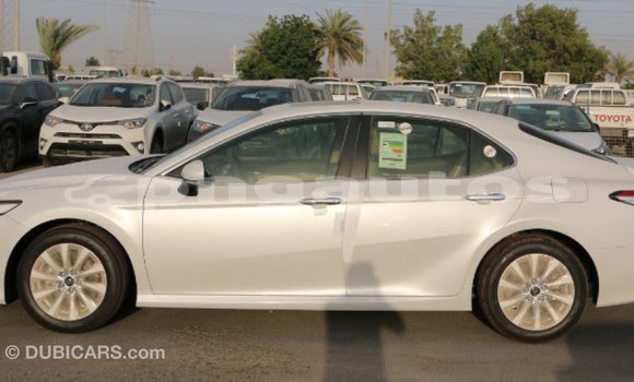 Buy Import Toyota Camry White Car in Import - Dubai in Enga Buy Import Toyota Camry White Car in Import - Dubai in Enga