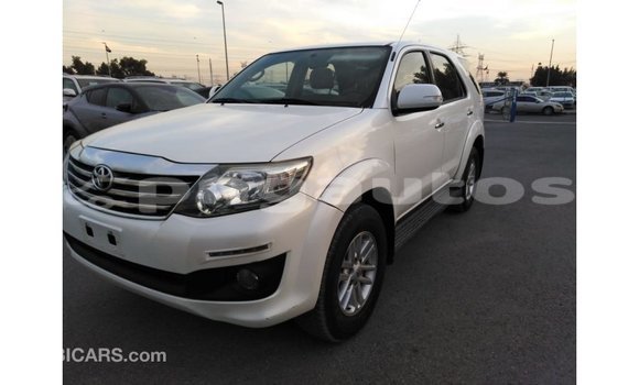 Buy Import Toyota Fortuner White Car in Import - Dubai in Enga Buy Import Toyota Fortuner White Car in Import - Dubai in Enga