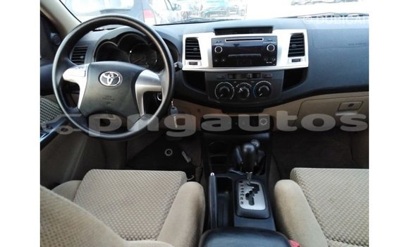 Buy Import Toyota Fortuner White Car in Import - Dubai in Enga Buy Import Toyota Fortuner White Car in Import - Dubai in Enga