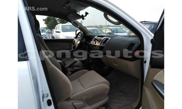 Buy Import Toyota Fortuner White Car in Import - Dubai in Enga Buy Import Toyota Fortuner White Car in Import - Dubai in Enga
