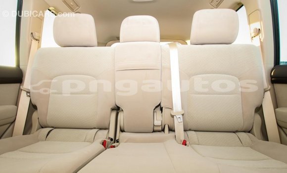 Buy Import Toyota Land Cruiser White Car in Import - Dubai in Enga Buy Import Toyota Land Cruiser White Car in Import - Dubai in Enga