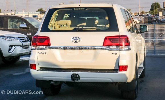 Buy Import Toyota Land Cruiser White Car in Import - Dubai in Enga Buy Import Toyota Land Cruiser White Car in Import - Dubai in Enga