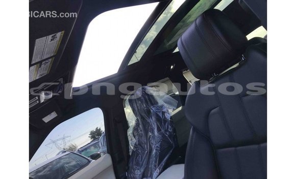 Buy Import Land Rover Range Rover White Car in Import - Dubai in Enga