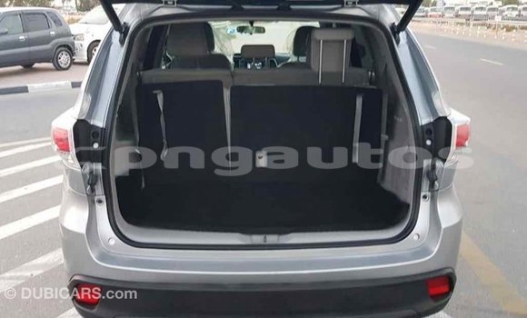 Buy Import Toyota Highlander Other Car in Import - Dubai in Enga Buy Import Toyota Highlander Other Car in Import - Dubai in Enga