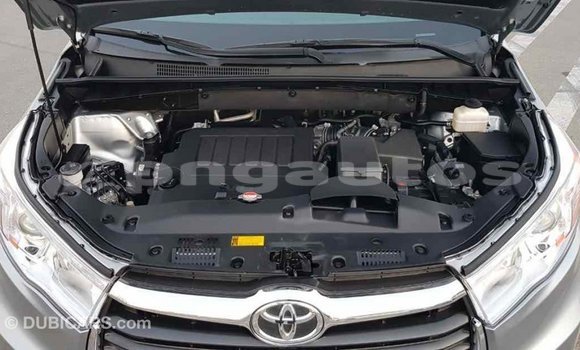 Buy Import Toyota Highlander Other Car in Import - Dubai in Enga Buy Import Toyota Highlander Other Car in Import - Dubai in Enga