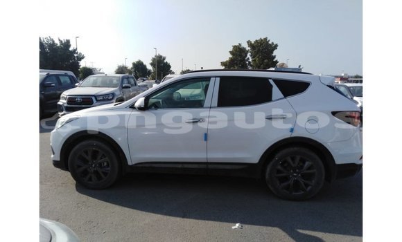 Acheter Import Voiture Hyundai Santa Fe Blanc à Import - Dubai, Enga Acheter Import Voiture Hyundai Santa Fe Blanc à Import - Dubai, Enga