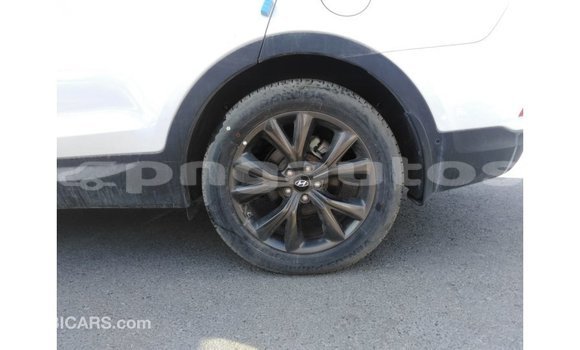 Acheter Import Voiture Hyundai Santa Fe Blanc à Import - Dubai, Enga Acheter Import Voiture Hyundai Santa Fe Blanc à Import - Dubai, Enga