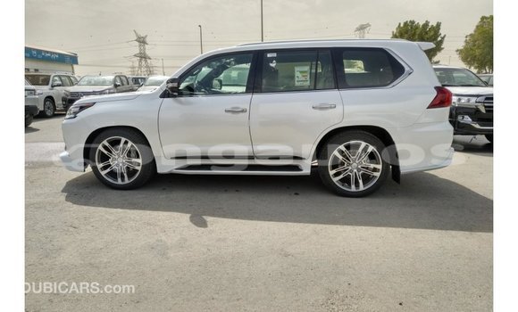 Buy Import Lexus LX White Car in Import - Dubai in Enga Buy Import Lexus LX White Car in Import - Dubai in Enga