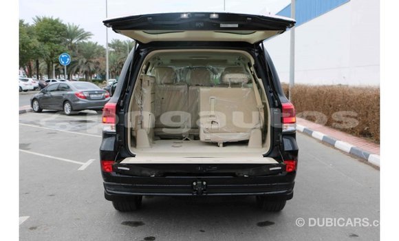 Buy Import Toyota Land Cruiser Black Car in Import - Dubai in Enga Buy Import Toyota Land Cruiser Black Car in Import - Dubai in Enga