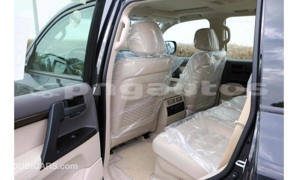 Buy Import Toyota Land Cruiser Black Car in Import - Dubai in Enga Buy Import Toyota Land Cruiser Black Car in Import - Dubai in Enga