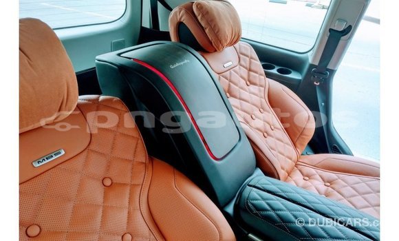 Buy Import Toyota Land Cruiser Black Car in Import - Dubai in Enga Buy Import Toyota Land Cruiser Black Car in Import - Dubai in Enga