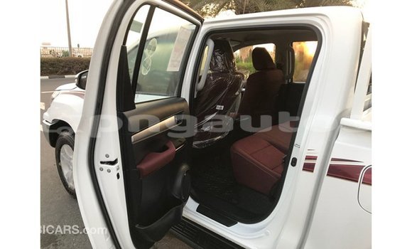Buy Import Toyota Hilux White Car in Import - Dubai in Enga Buy Import Toyota Hilux White Car in Import - Dubai in Enga