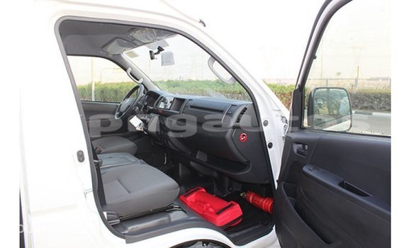 Buy Import Toyota Hiace White Car in Import - Dubai in Enga Buy Import Toyota Hiace White Car in Import - Dubai in Enga