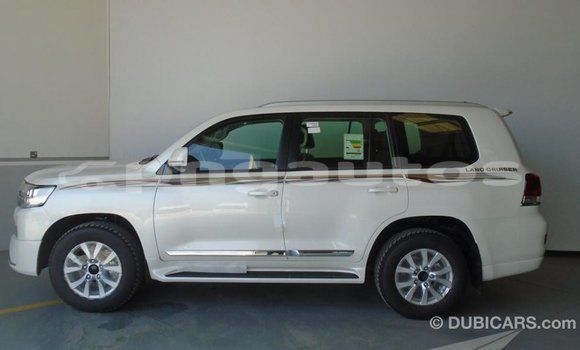 Buy Import Toyota Land Cruiser Other Car in Import - Dubai in Enga Buy Import Toyota Land Cruiser Other Car in Import - Dubai in Enga