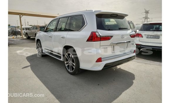 Buy Import Lexus LX White Car in Import - Dubai in Enga Buy Import Lexus LX White Car in Import - Dubai in Enga