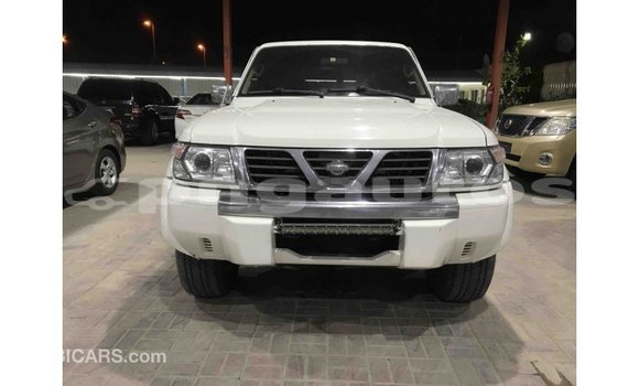 Buy Import Nissan Patrol White Car in Import - Dubai in Enga Buy Import Nissan Patrol White Car in Import - Dubai in Enga