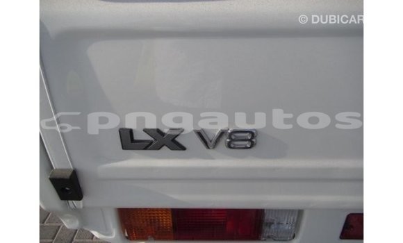 Buy Import Toyota Land Cruiser White Car in Import - Dubai in Enga Buy Import Toyota Land Cruiser White Car in Import - Dubai in Enga