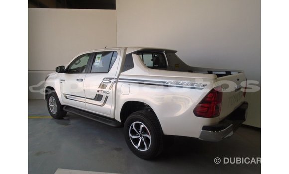 Buy Import Toyota Hilux White Car in Import - Dubai in Enga Buy Import Toyota Hilux White Car in Import - Dubai in Enga