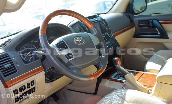 Buy Import Toyota Land Cruiser Other Car in Import - Dubai in Enga Buy Import Toyota Land Cruiser Other Car in Import - Dubai in Enga