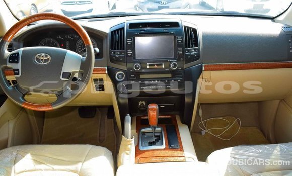 Buy Import Toyota Land Cruiser Other Car in Import - Dubai in Enga Buy Import Toyota Land Cruiser Other Car in Import - Dubai in Enga