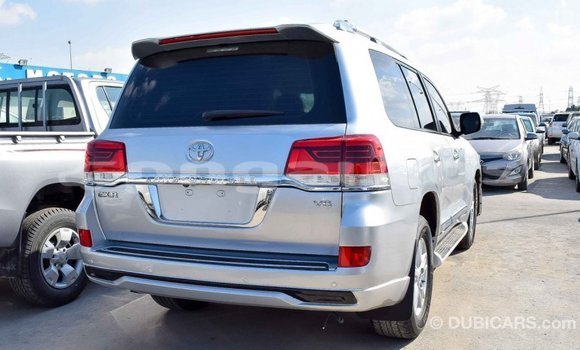 Buy Import Toyota Land Cruiser Other Car in Import - Dubai in Enga Buy Import Toyota Land Cruiser Other Car in Import - Dubai in Enga