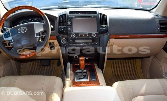 Buy Import Toyota Land Cruiser Black Car in Import - Dubai in Enga Buy Import Toyota Land Cruiser Black Car in Import - Dubai in Enga