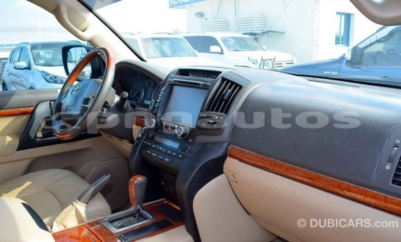 Buy Import Toyota Land Cruiser Black Car in Import - Dubai in Enga Buy Import Toyota Land Cruiser Black Car in Import - Dubai in Enga