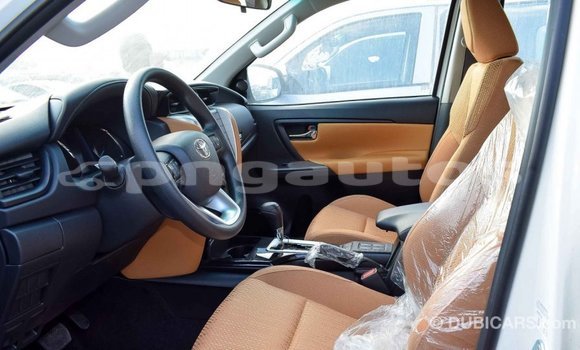 Buy Import Toyota Fortuner White Car in Import - Dubai in Enga Buy Import Toyota Fortuner White Car in Import - Dubai in Enga