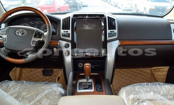 Buy Import Toyota Land Cruiser Other Car in Import - Dubai in Enga Buy Import Toyota Land Cruiser Other Car in Import - Dubai in Enga