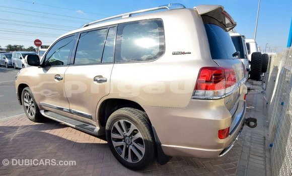 Buy Import Toyota Land Cruiser Other Car in Import - Dubai in Enga Buy Import Toyota Land Cruiser Other Car in Import - Dubai in Enga