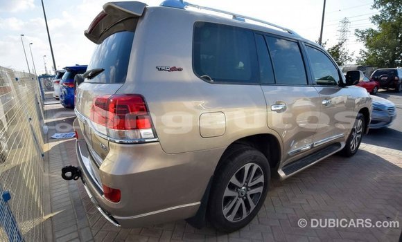 Buy Import Toyota Land Cruiser Other Car in Import - Dubai in Enga Buy Import Toyota Land Cruiser Other Car in Import - Dubai in Enga