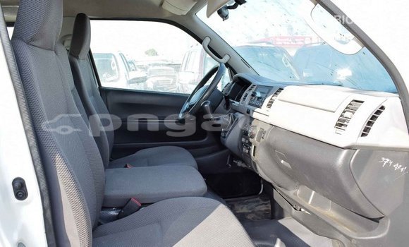 Buy Import Toyota Hiace White Car in Import - Dubai in Enga Buy Import Toyota Hiace White Car in Import - Dubai in Enga
