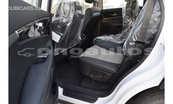 Buy Import Kia Sorento White Car in Import - Dubai in Enga